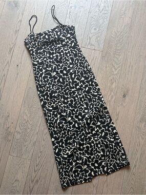 Zara Black and White Floral Bodycon Dress
